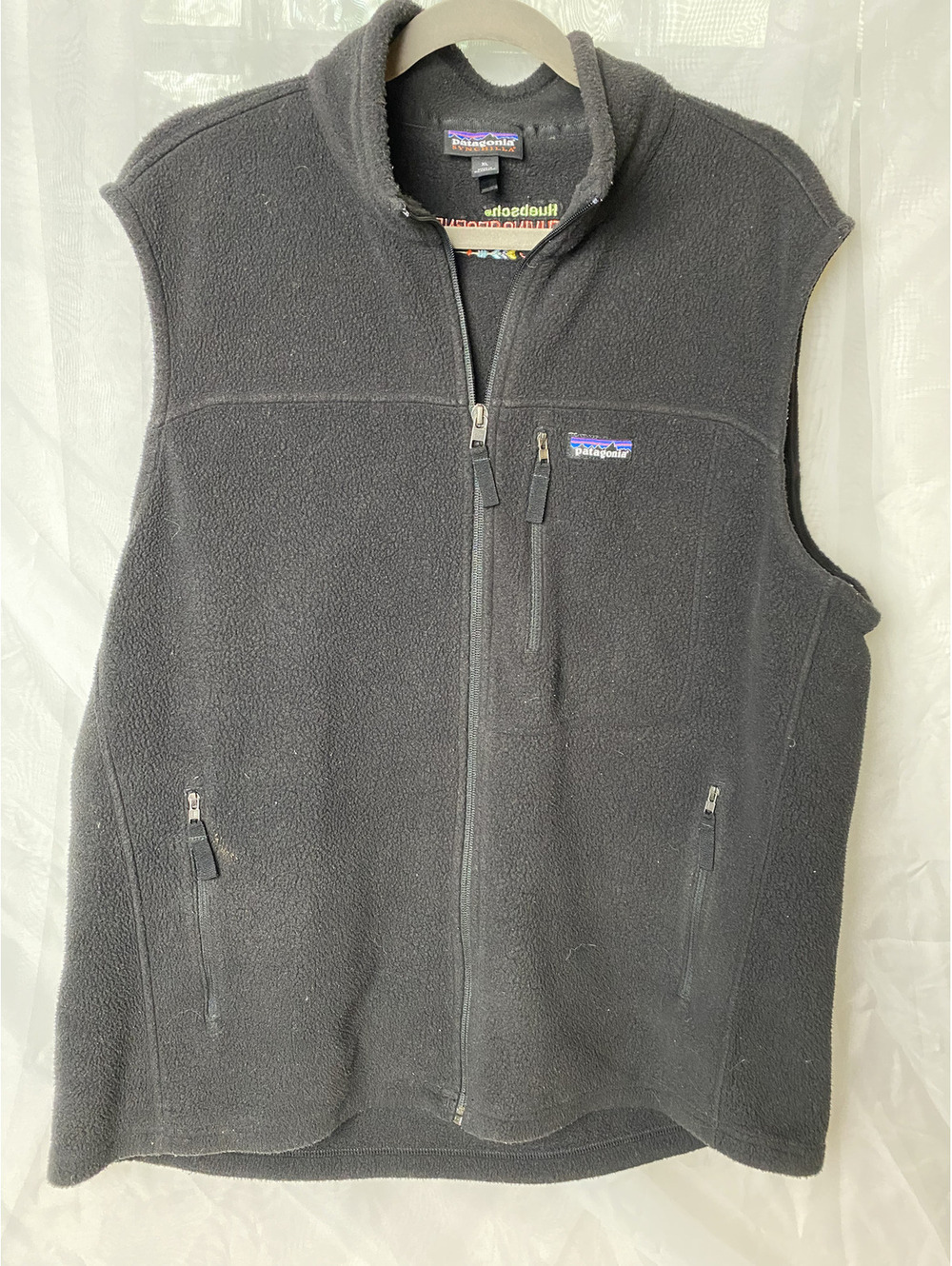 Patagonia Synchilla black fleece vest w/ logo on back